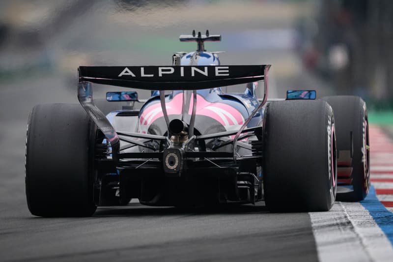Mercedes emerges as a leading bidder for Otro Capital’s 24 percent minority stake in the Alpine Formula 1 team.